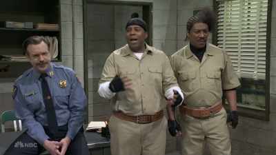 ‫And forget about your nut
‫hole.
‫What you need to be worrying - SNL50: The Anniversary Special