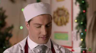 - And you found your thing in management.
- Well, I don't know if it's my thing. - Christmas in Love