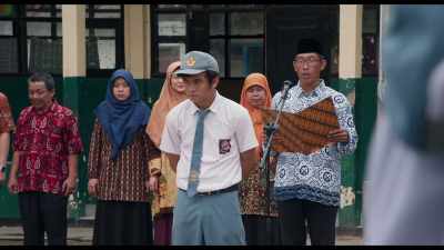 And furthermore, for the second class overall winner, will be given to.. - Yuni