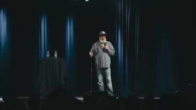 And getting jumped
and beat up by some kids, - David Cross: Oh Come On