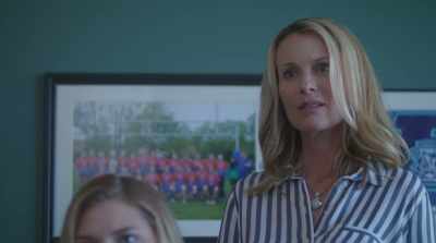 And given that she has brought
four teams in a row - Sidelined