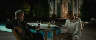 And it goes deliciously
with these chocolates. - The Wilde Wedding