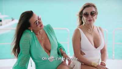 - And got me some cards
of things - The Real Housewives Ultimate Girls Trip