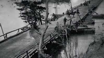 ‐ And so Grant gets across
the James River, - Grant