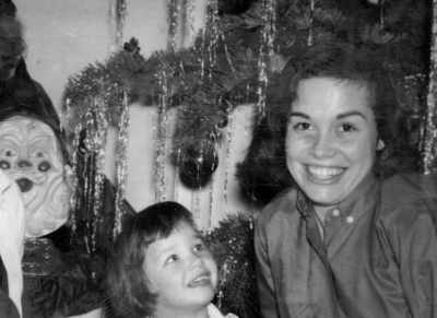 And they grew up
in the same playpen - Being Mary Tyler Moore