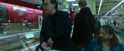 - And half a kilo pork chops.
- Sliced. - Kills on Wheels