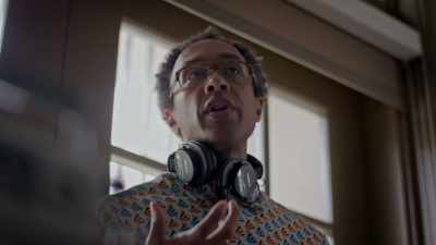 And it happens when a singer
is on one syllable - This Is Pop