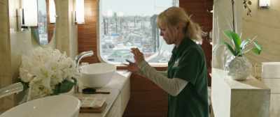 And they have candy.
Who has candy in the bathroom? - Overboard
