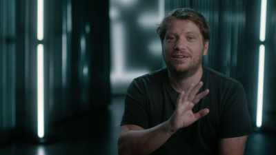 And he was like, "Gareth, you
know, I'd love to be involved." - James Cameron's Story of Science Fiction