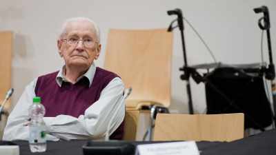 And he was still
sitting at his desk. - The Accountant of Auschwitz