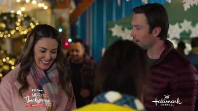 - And here, let me get
that for you. Thank you. - Making Spirits Bright