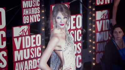 And here was someone saying
that If you didn't deserve it,
somebody else did it. - Taylor Swift vs Scooter Braun: Bad Blood