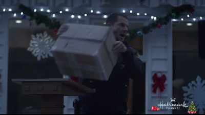 And here...
you just take this, - Welcome to Christmas