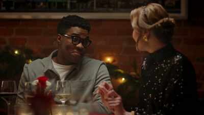 And he's actually
double in love with her, - Six Degrees of Santa