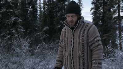 And he's moving, he's
moving toward my camp. - Life Below Zero: Next Generation