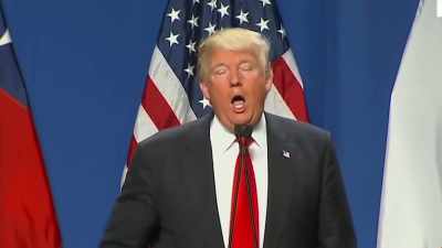 - And he's talking,
I notice, I say, - Trump: The Art of the Insult