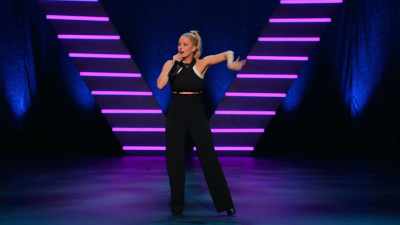 ...and hoisting it up your leg. - Iliza Shlesinger: Unveiled