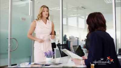 - And how are you gonna do that?
- Glad you asked. - Pearl in Paradise