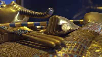 And how do you think
Howard Carter reacted - Tutankhamun: Secrets of the Tomb