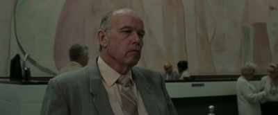 And how would you
describe him? - The Old Man & the Gun