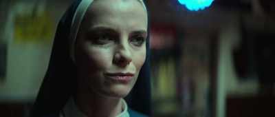 And how is your quest for the Grail
coming along, Simone? - Mrs. Davis