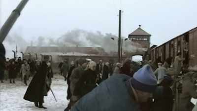 And hundreds of extras - Spielberg