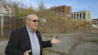 And hundreds of inmates
would've come - Mysteries of the Abandoned