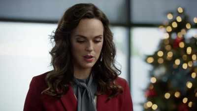 And if I was a network
journalist here for you, - Random Acts of Christmas