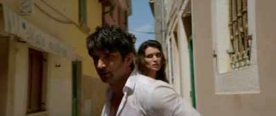 And I am looking for
you like a hero turned monkey… - Raabta