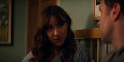 And I cannot have you standing behind me,
tutting and rolling your eyes. - Trying