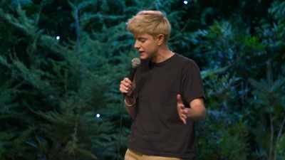 And I can't remember the mailman's name,
so we'll call him like… Gary. - Mae Martin: SAP