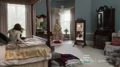 And when I cover these things, - A Royal Corgi Christmas