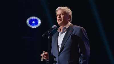 And I did these shows in London, - Ron White: If You Quit Listening, I'll Shut Up