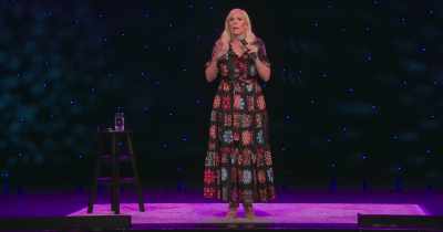 And I don't mean to sound
like everything falls on me, - Leanne Morgan: I'm Every Woman