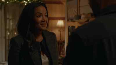 And... I don't pretend
to know how to do this, - Christmas Under the Lights
