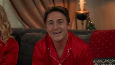 And I got something
from me to Leah. - Leah's Perfect Gift
