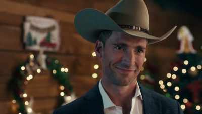 And I just gotta say, - A Maple Valley Christmas