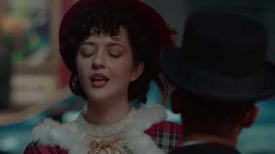 And I know that Lisa's
disappointed in me, - The 5-Year Christmas Party