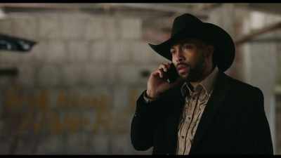 - And I know that you boys
got robbed last night, - Cinnamon