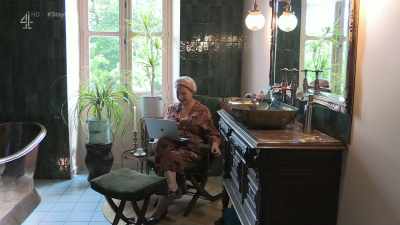 - And I love Miriam because
just a few weeks ago - Escape to the Chateau: Make Do & Mend