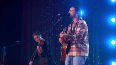 ♪ And I love Vermont♪ - Nate Bargatze's Nashville Christmas