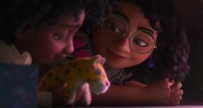 And I made this so,
when you move into your cool, new room... - Encanto