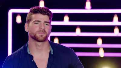 AND I PLAY THE DRUMS. - Love Island