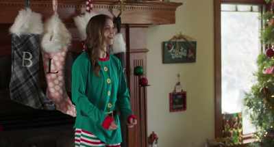 And I promised Liz
that I would be in her video. - Breakup Season