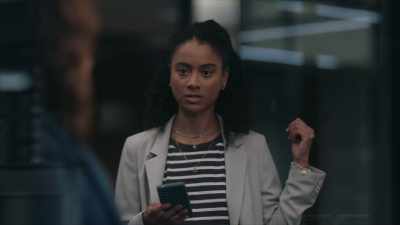 And I remember this woman,
she sat behind me, - The Rookie: Feds