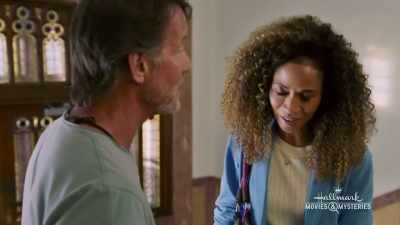 And I started singing along
with it to make her laugh. - Perfect Harmony