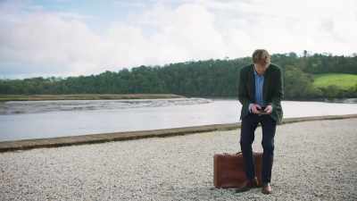 And I think we need
uncomplicated, - Beyond Paradise