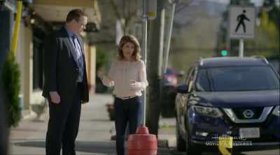 AND I THINK WHOEVER IT WAS
MUST HAVE HIT THIS - Garage Sale Mysteries: Picture a Murder