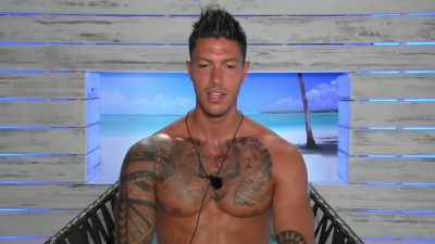 And I had to divert. - Love Island