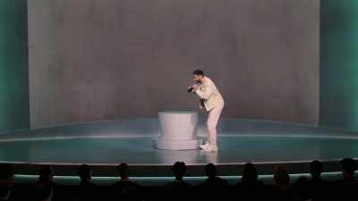 And I walk over…
and I tilt her head back and I… - Hasan Minhaj: The King's Jester